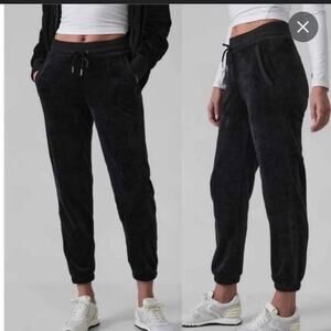 Athleta Black Double Cozy Karma Sweat Pants size XS
